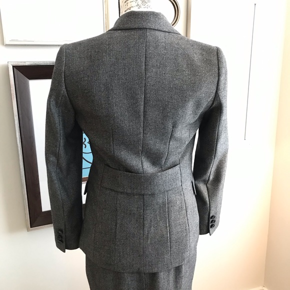 Grey Suits Two Piece / Like New - Picture 3 of 10